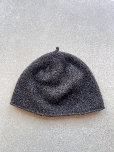 Minimalist handmade 100 wool - minimalist,