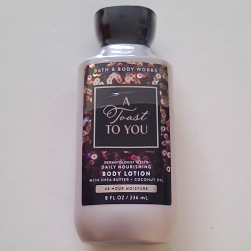 Bath body works - toast, to