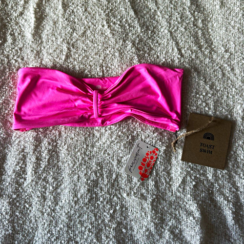 Toast free people - , signature
